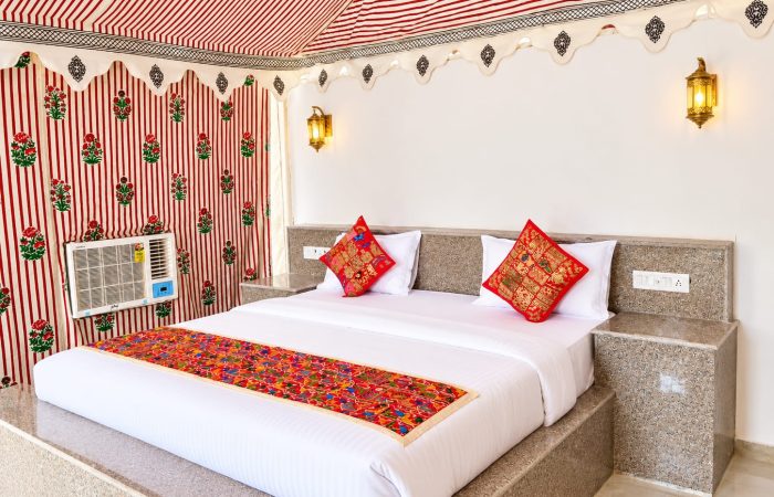 Royal Maharaja Tent With Bathtub (1)